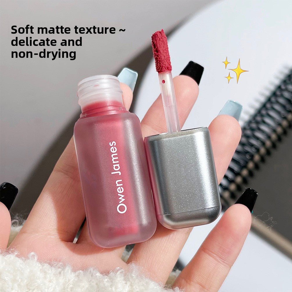 Silver - tube lip gloss with matte velvet finish - BrandedPieces' shop